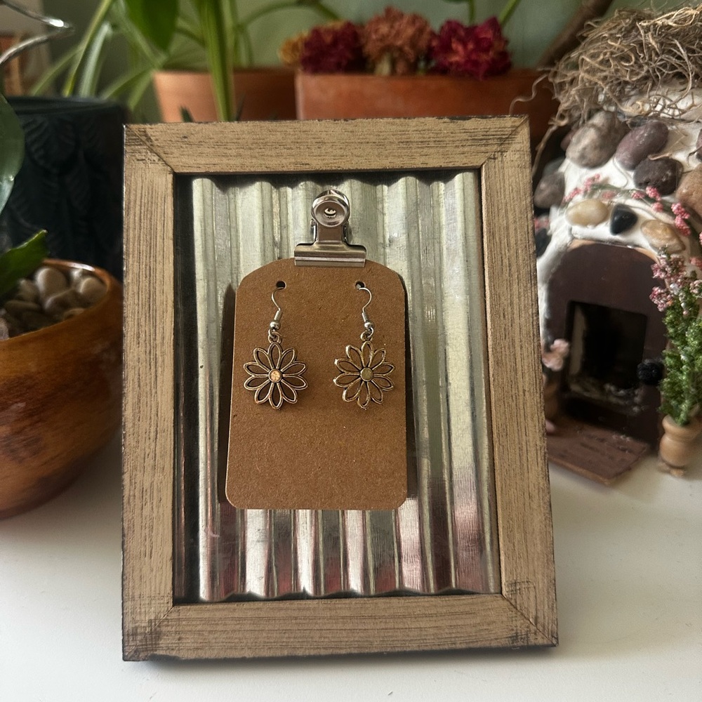 Silver Flower Earrings